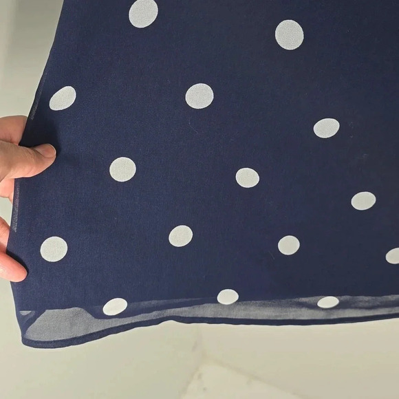 {Banana Republic} Women's Navy Blue White Polka Dot Blouse - Size Medium - Picture 5 of 11